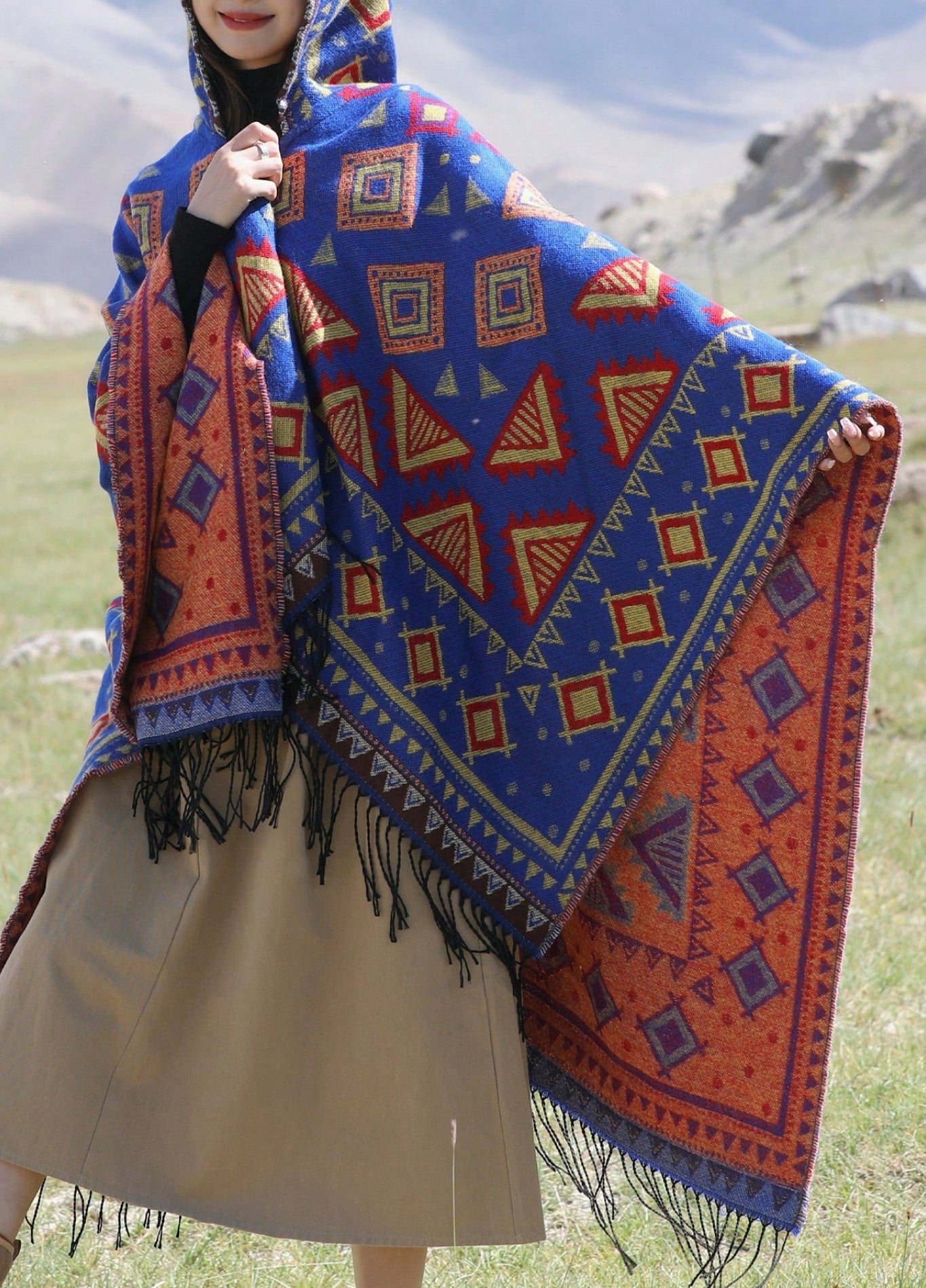 Royal Blue Tribal Hooded Poncho | Altaïa
