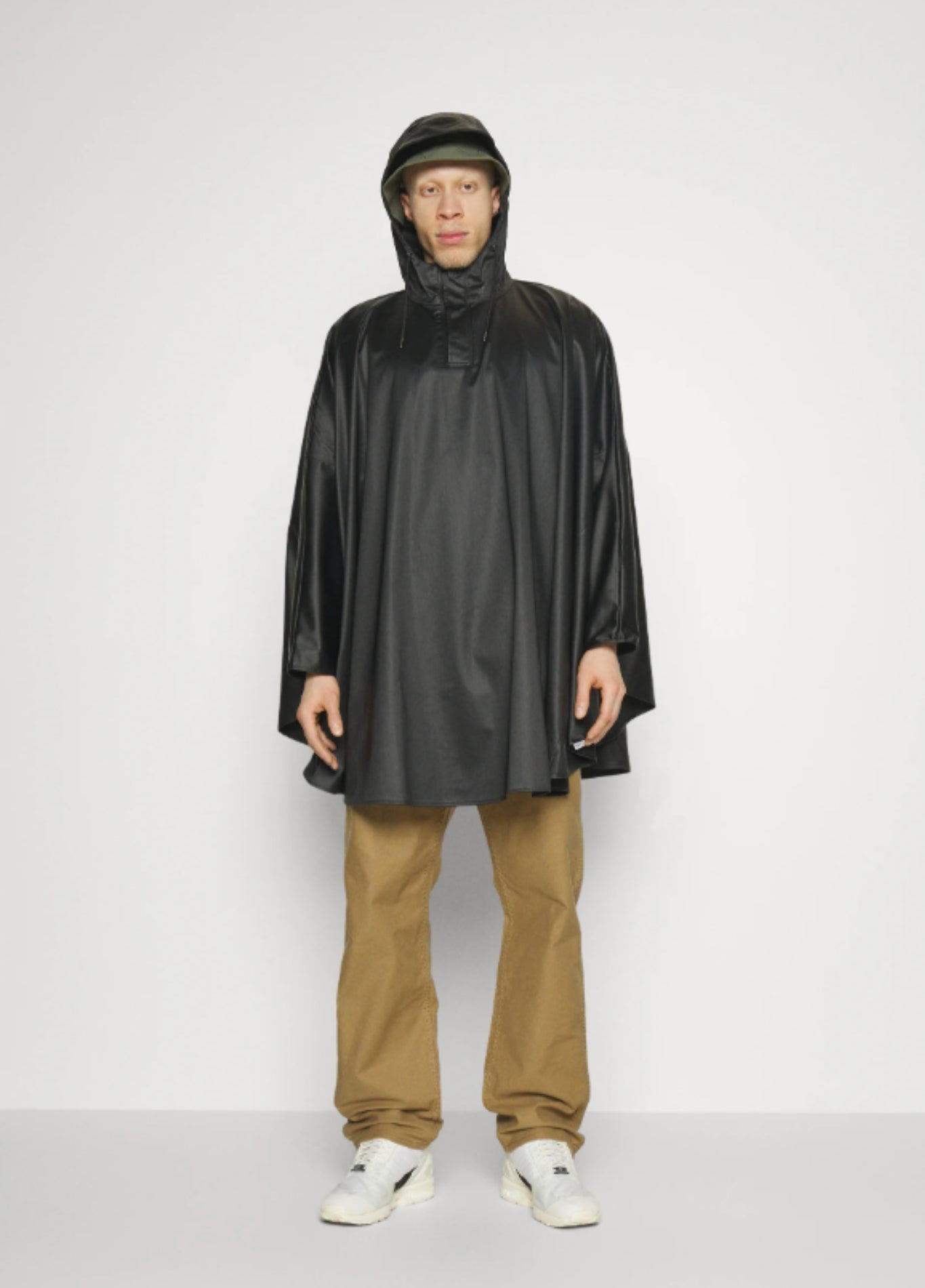 Black Waterproof Hiking rain poncho | Noctrek