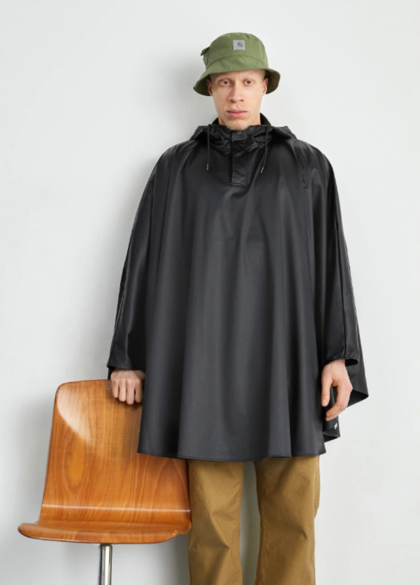 Black Waterproof Hiking rain poncho | Noctrek