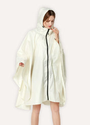 Hooded Poncho for Everyday Rain Protection | Klyra