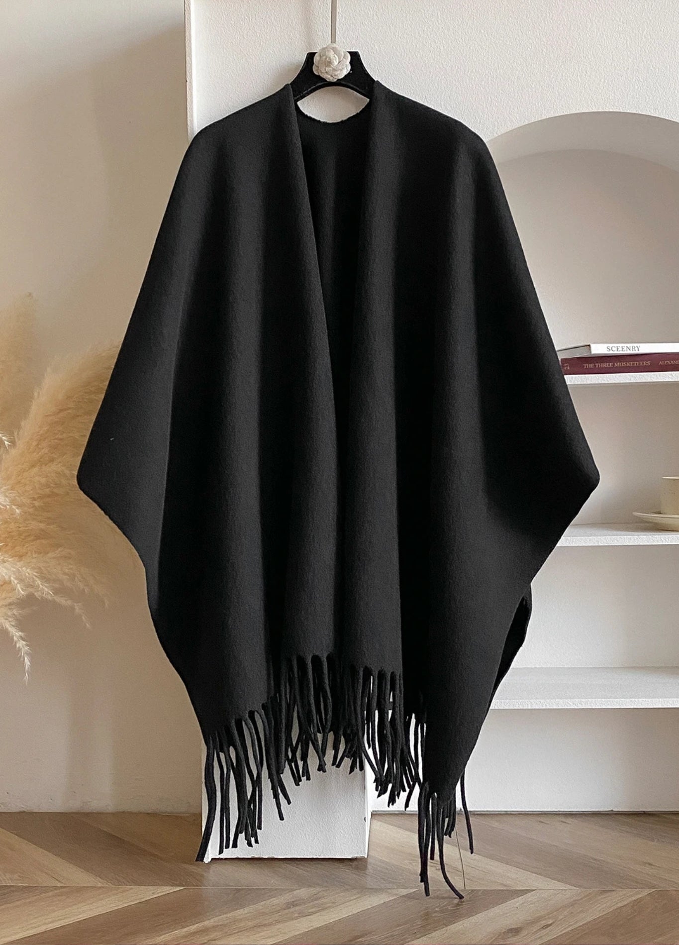 Black poncho for Women | Nyxa