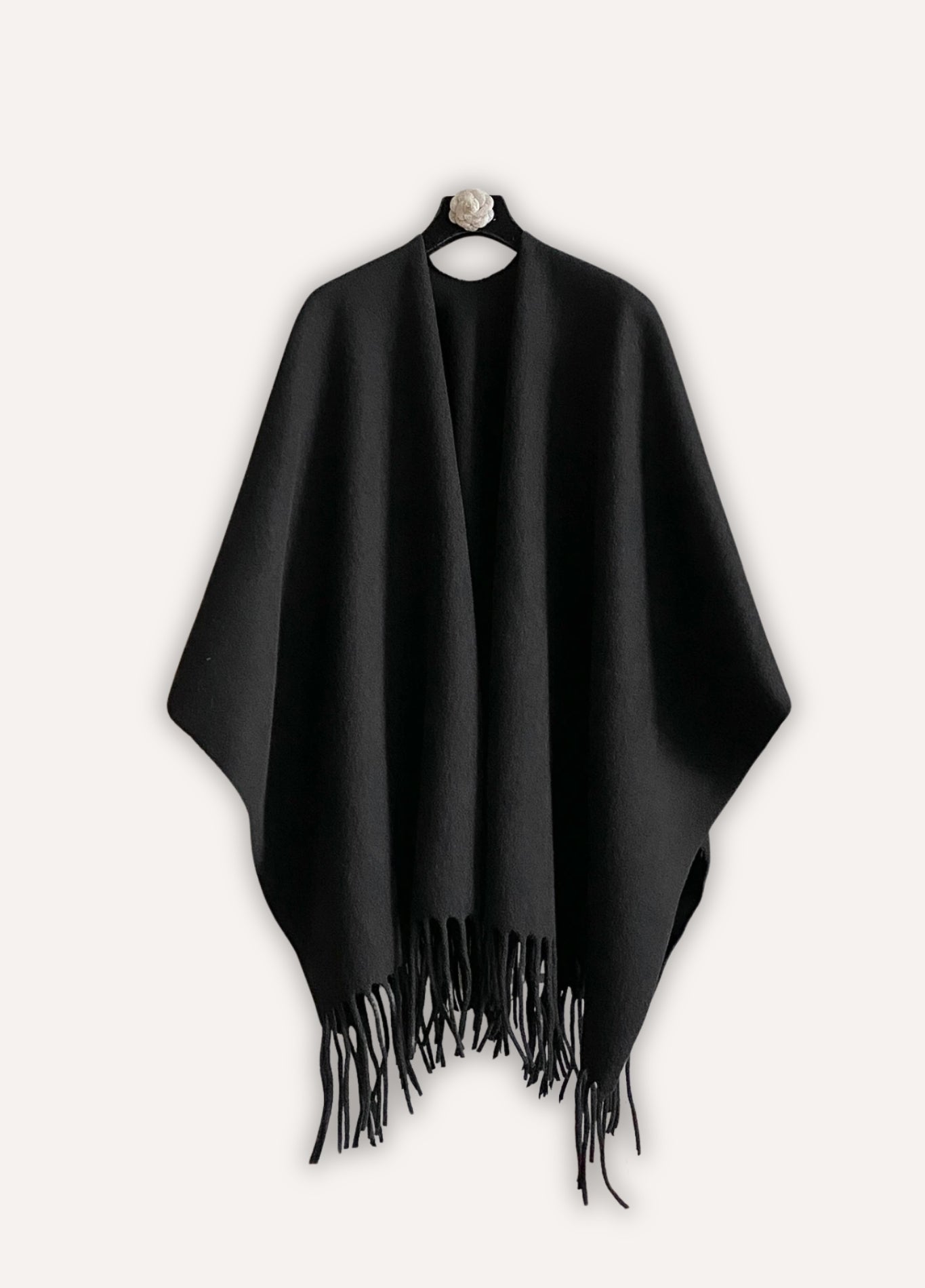 Black poncho for Women | Nyxa