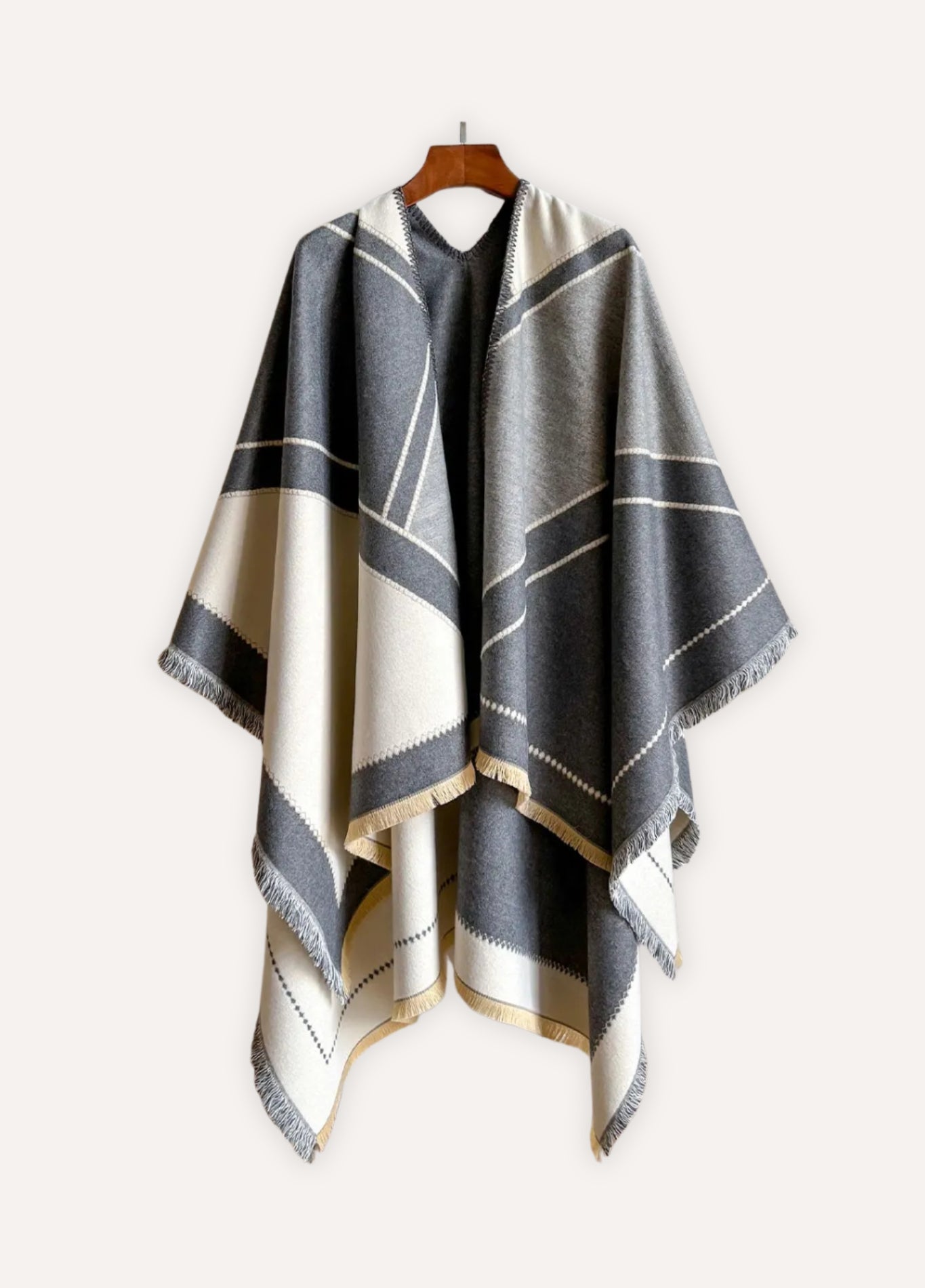 Ladies geometric poncho in cashmere-like fabric | Céléstia