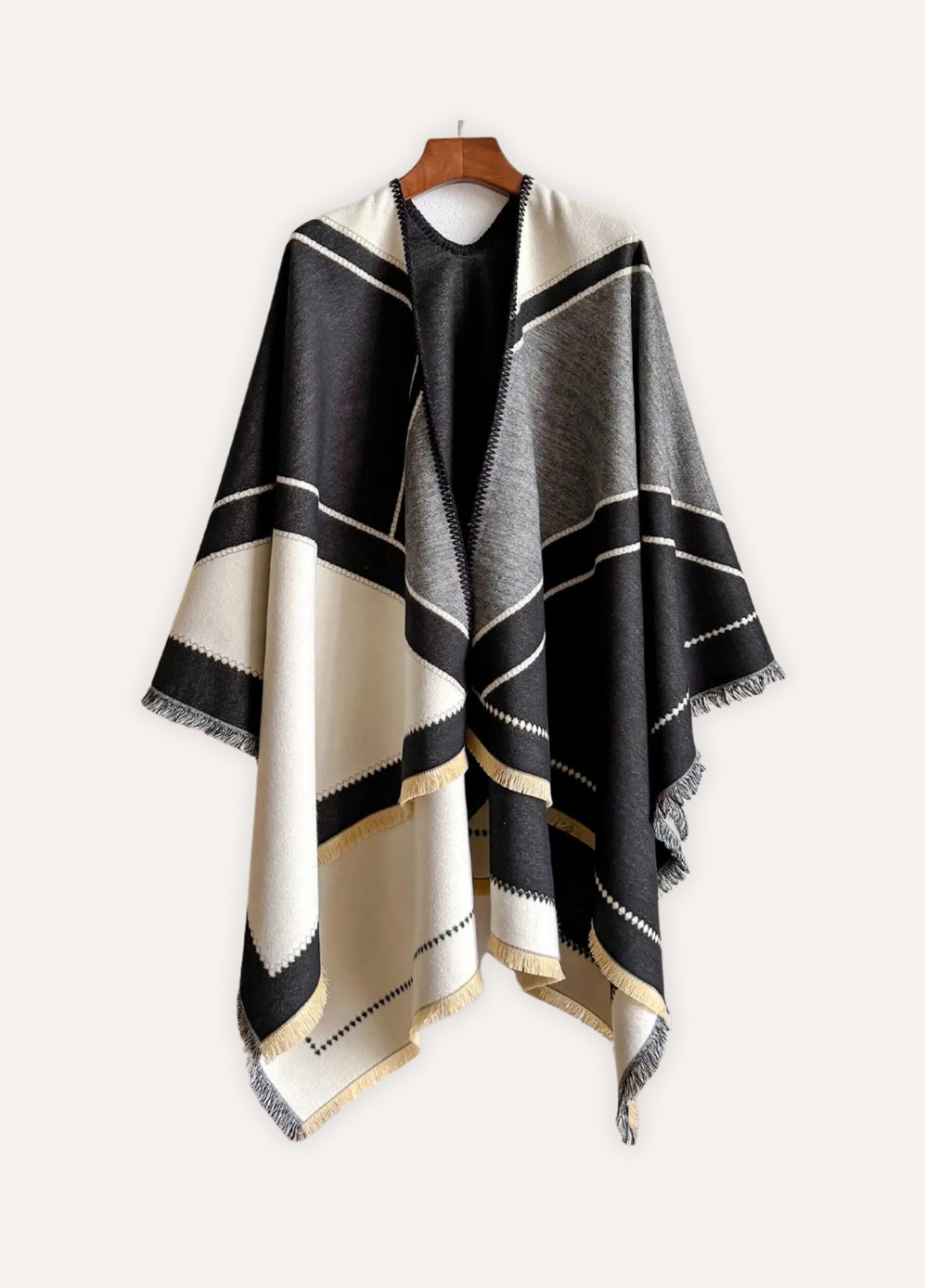 Ladies geometric poncho in cashmere-like fabric | Céléstia