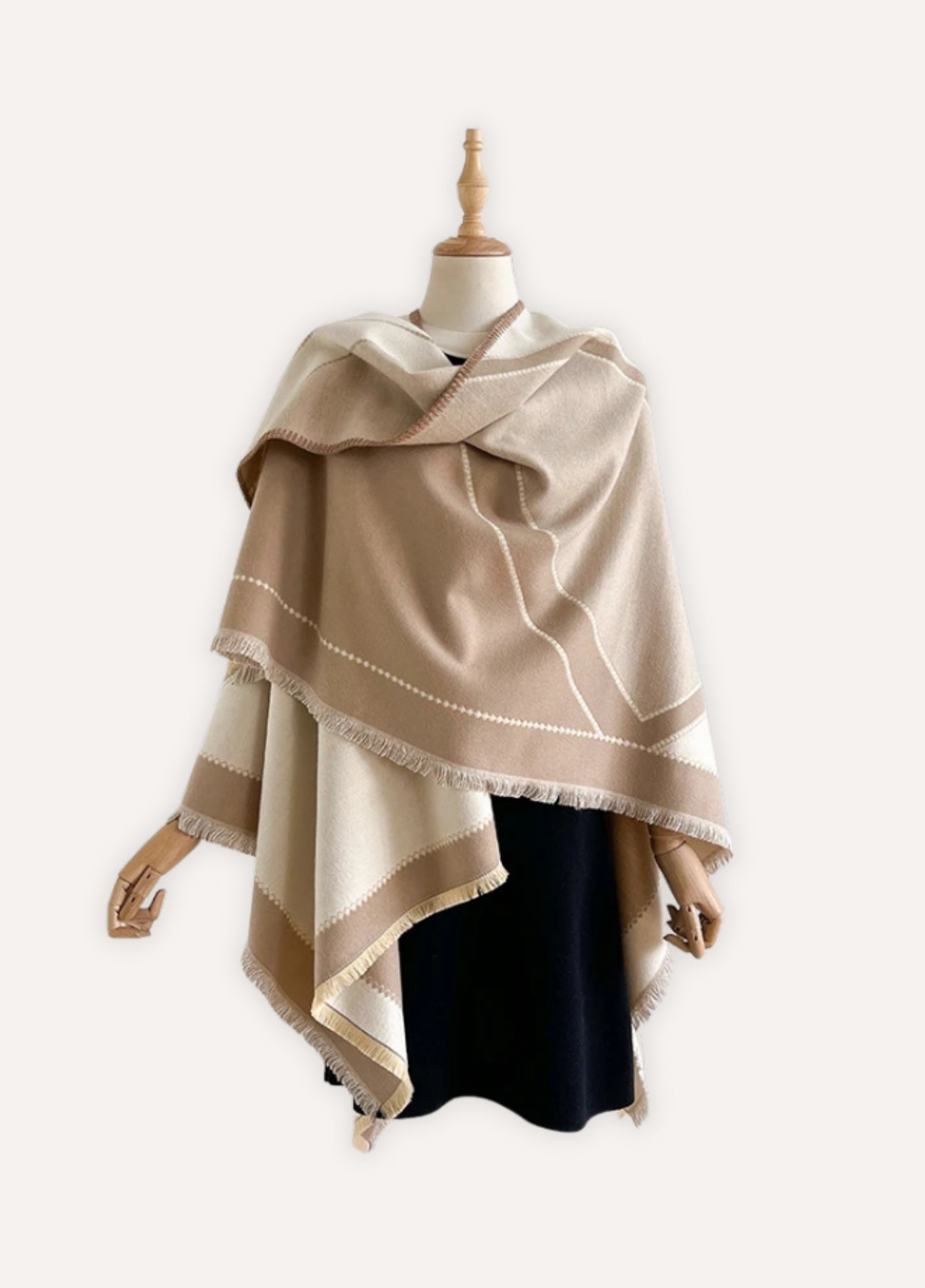 Ladies geometric poncho in cashmere-like fabric | Céléstia