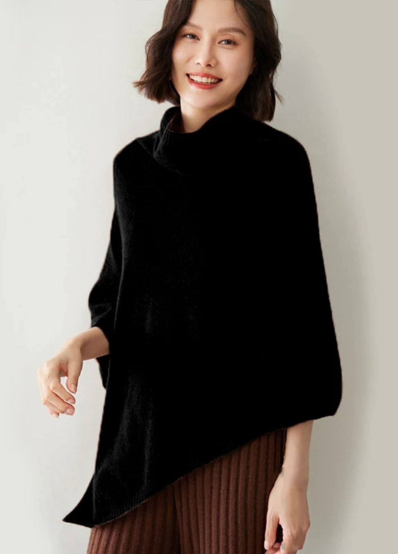 Wool poncho for women | Velia 